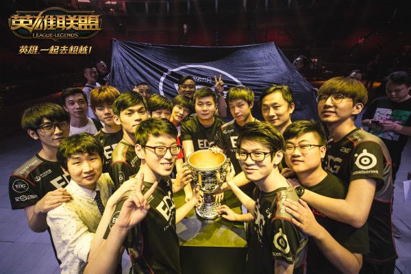 外媒：LPL曾年薪千万美元报价Faker Scout加盟T1一度实现